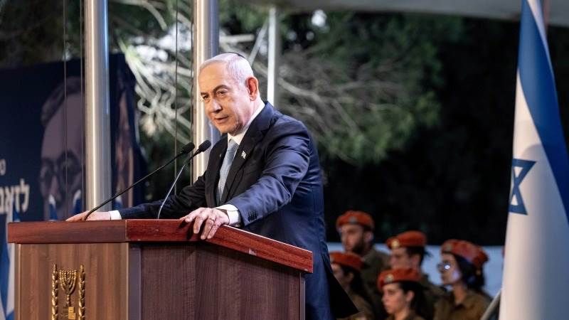 Netanyahu to stay in office for as long as he can help with security