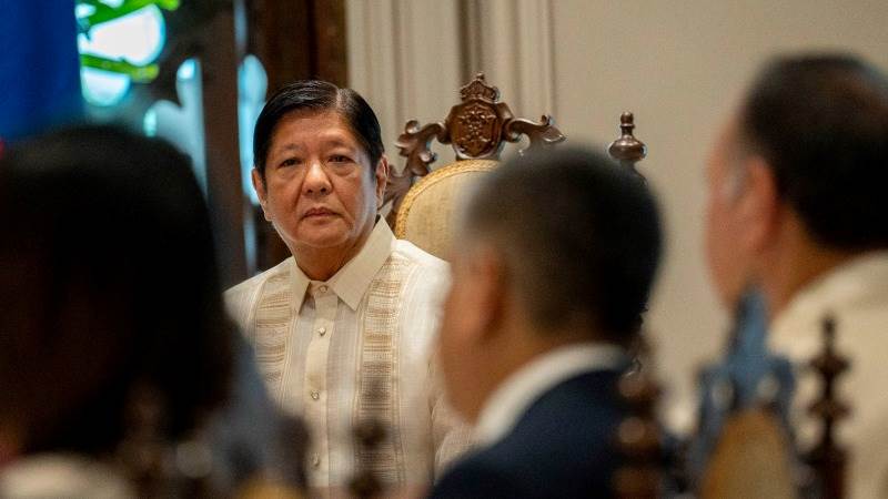 Philippines blats China over ‘dangerous maneuver’