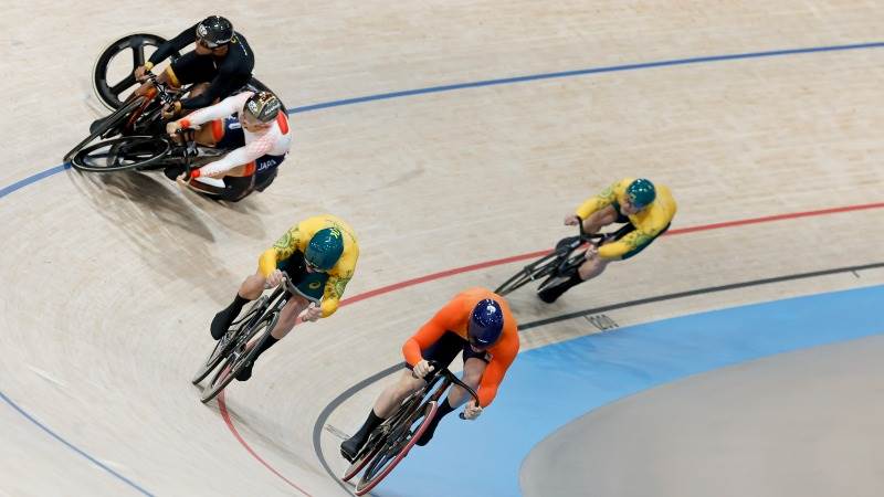 Dutch cyclist Lavreysen wins keirin’s gold