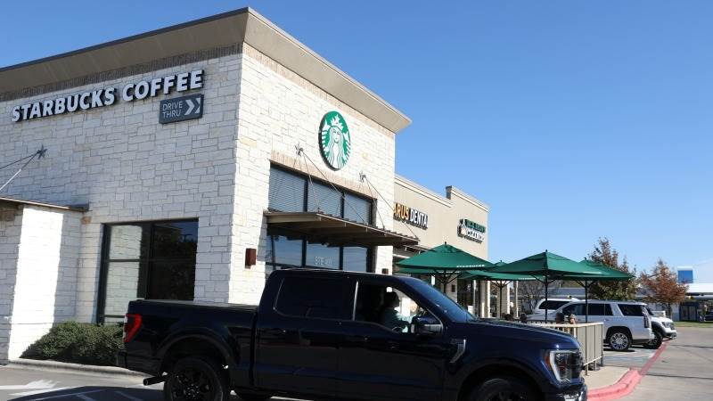 Starbucks, Elliot reportedly in settlement talks last week