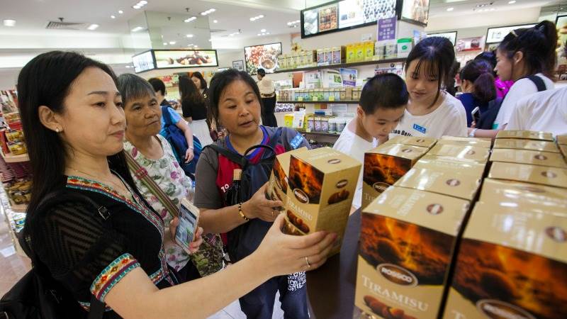 China’s retail sales increase by 2.7% in July