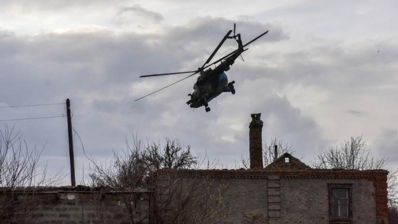 Russian helicopter targets Ukrainian forces near Kursk