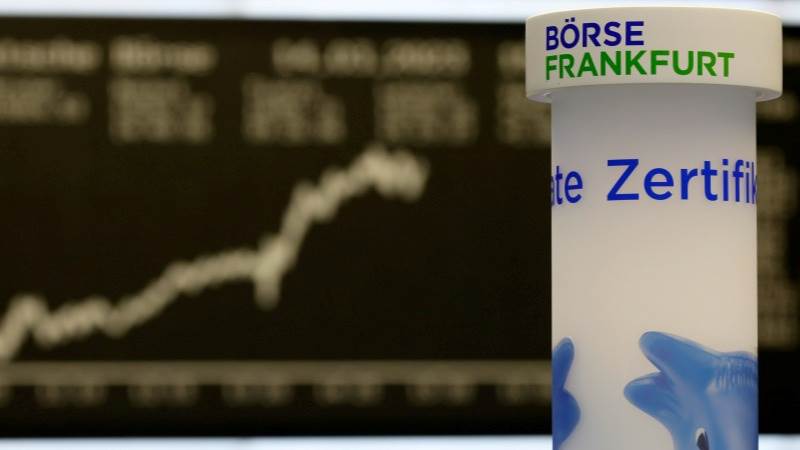 Europe closes lower on economic uncertainty