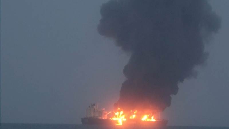 EU: Oil tanker still burning after Houthi strike