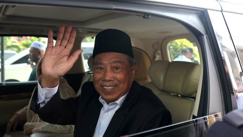 Malaysia’s former PM charged with sedition for allegedly mocking former king