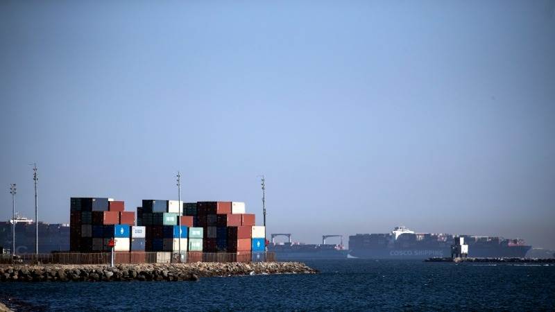 US goods trade deficit up to $102.7B in July