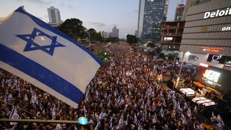 3 arrested in Tel Aviv as protestors call for hostage deal