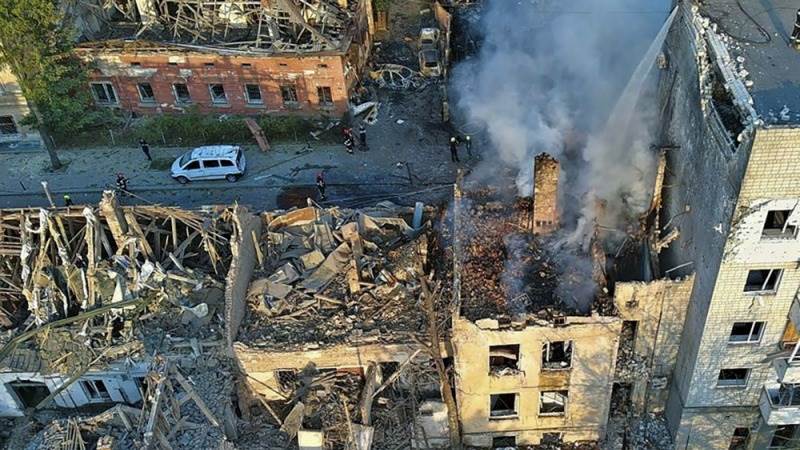 Ukraine says 7 dead in Russian strike on Lviv