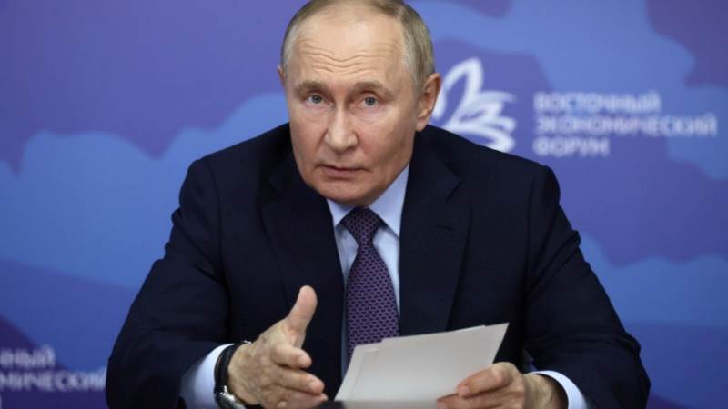 Putin: Russia to expand Northern Sea Route