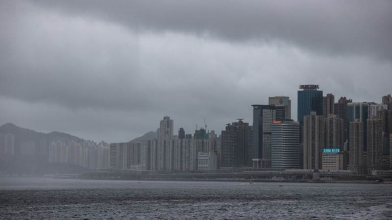 Hang Seng cancels Friday morning trade due to typhoon