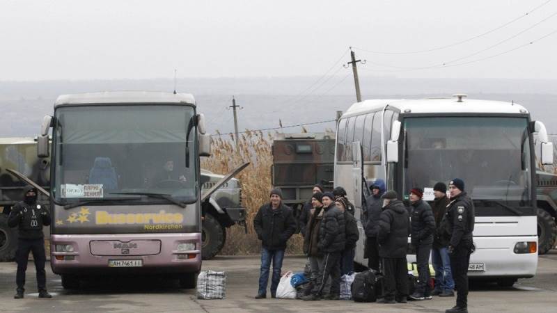 Russian troops captured in Kursk freed in prisoner exchange