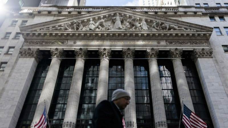 US eyes flat open as Fed decision nears