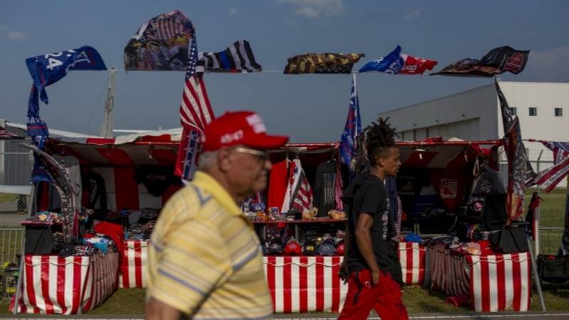 Police deny report of explosives near Trump rally site