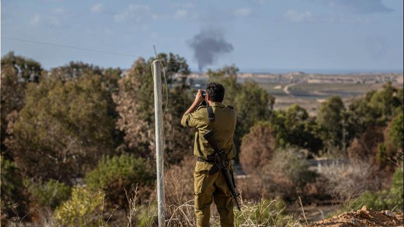 Israeli army tells civilians in north to stick close to bomb shelters