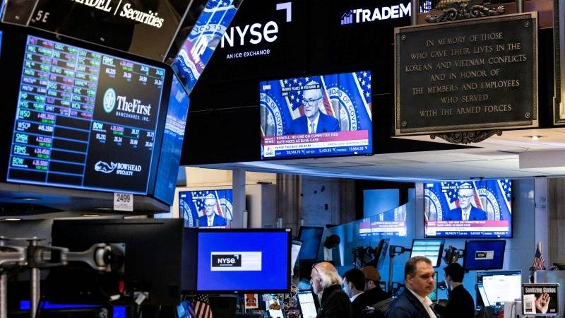 US markets close mostly lower after Fed’s unexpected move