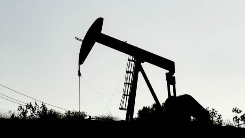 Oil surges over 3% amid geopolitical tensions