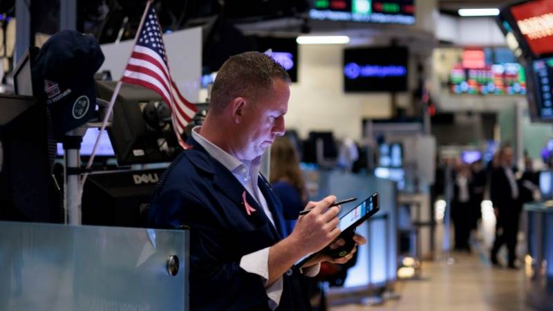 Wall Street mostly up at close after volatile session