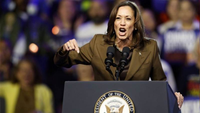 Harris leads Trump by 2 points in new national poll