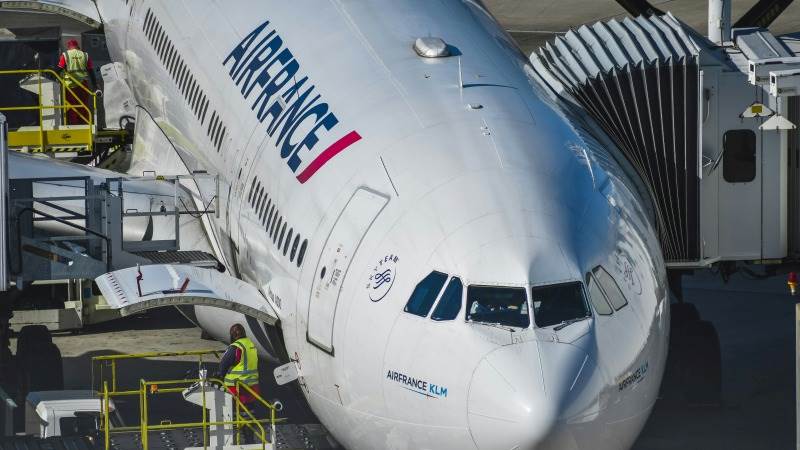 AirFrance extends flights halt to Israel until Oct. 15