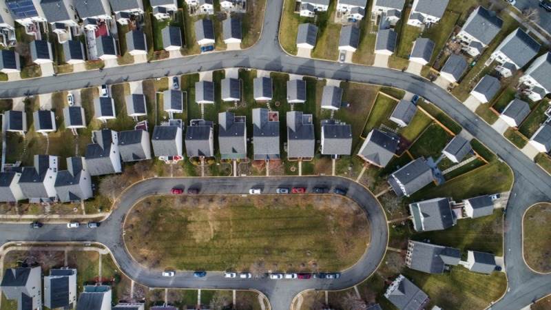 US 30-year mortgage rates jump to 6.32%, highest since April