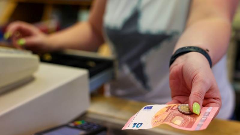 Eurozone inflation down from 2.2% to 1.7% in September