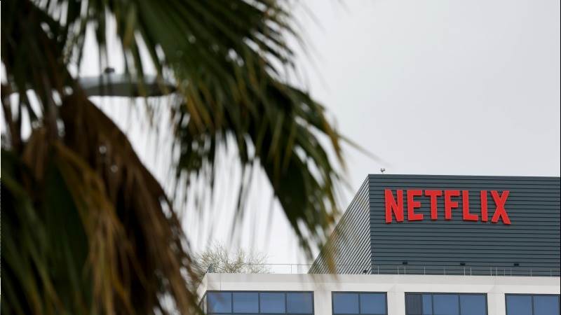 Netflix sees 15% jump in Q3 revenue, lands at $9.8B