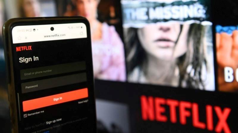 Netflix shares soar 10% after strong Q3 earnings report