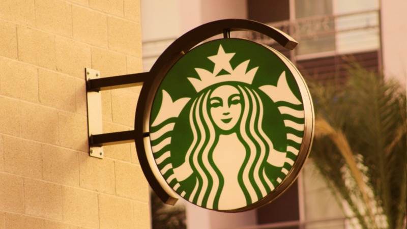 Starbucks to miss Q4 estimates, cut 2025 guidance