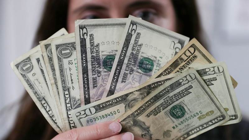 Dollar at 3-month high against yen, euro