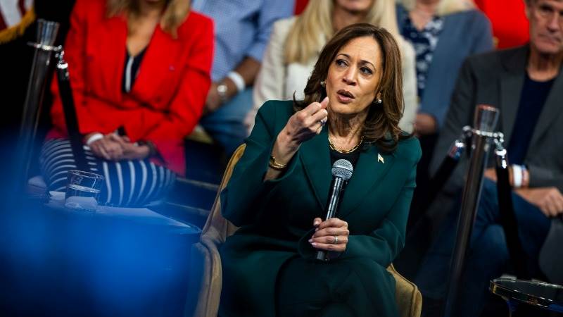 Harris says she thinks Trump is a fascist