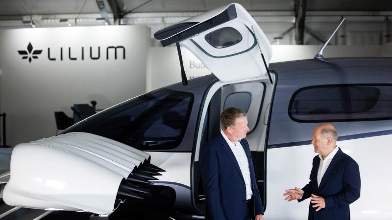 Air taxi firm Lilium plunges 63% on insolvency filing