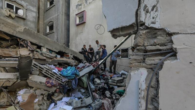 Israeli strike kills one, wounds several others in central Gaza