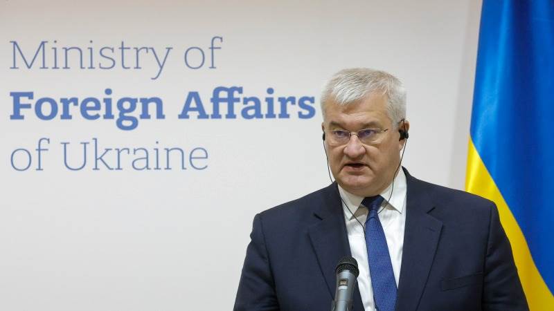 Ukraine ‘ready’ to invite Russia to peace summit