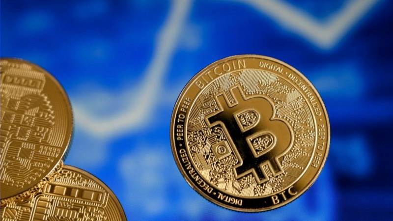 Bitcoin breaks above $70,000