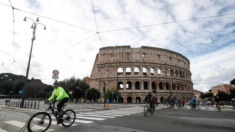 Italian annual inflation up from 0.7% to 0.9% in October