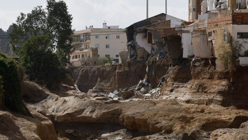 158 confirmed dead in Spanish floods