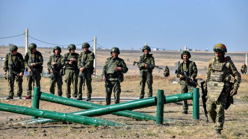 Russia: Southern troops moving deep into Ukrainian defenses