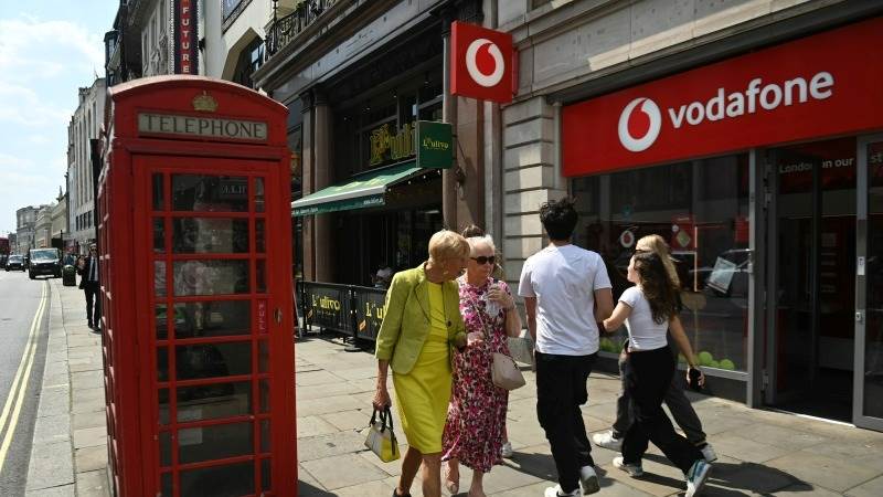 UK could approve Vodafone-Three deal on investment condition