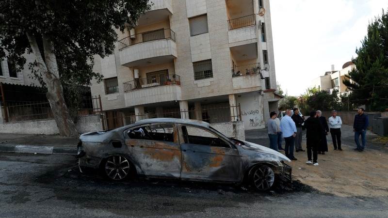 Israeli settlers allegedly attack house, set fire to vehicle in West Bank