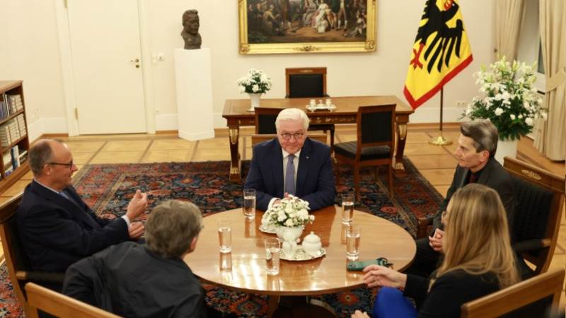 Steinmeier: February 23 ‘realistic’ date for snap elections