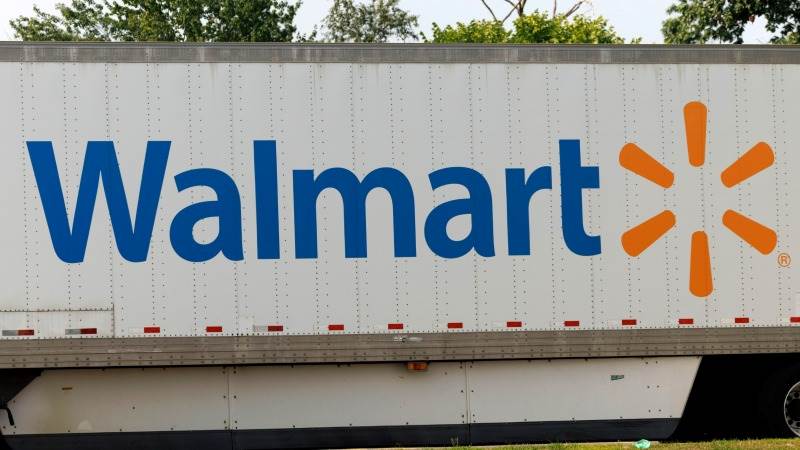 Walmart’s Q3 revenue jumps 5.5% to $169.6B