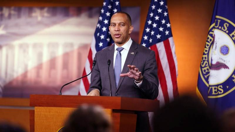 Hakeem Jeffries reelected as House Democratic leader