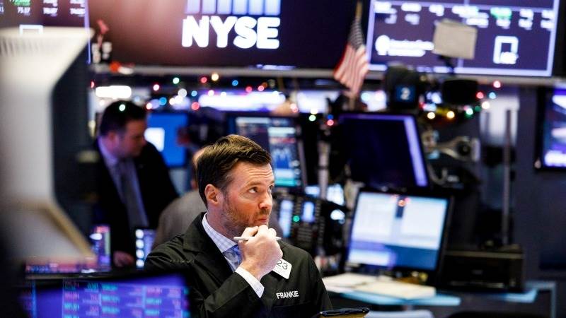 Dow Jones rises further, skyrockets 570 points