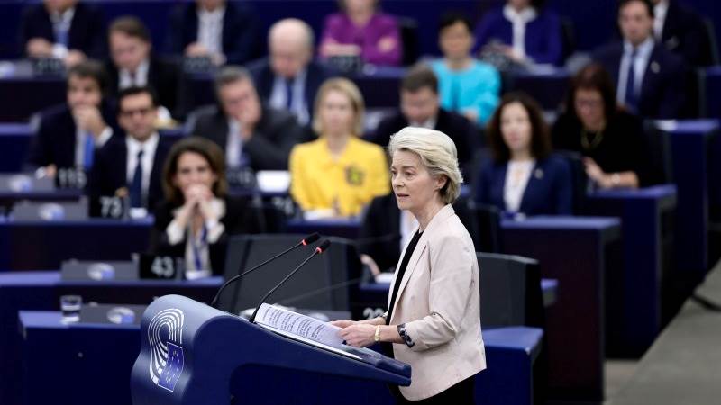 Von der Leyen officially presents Commission plan