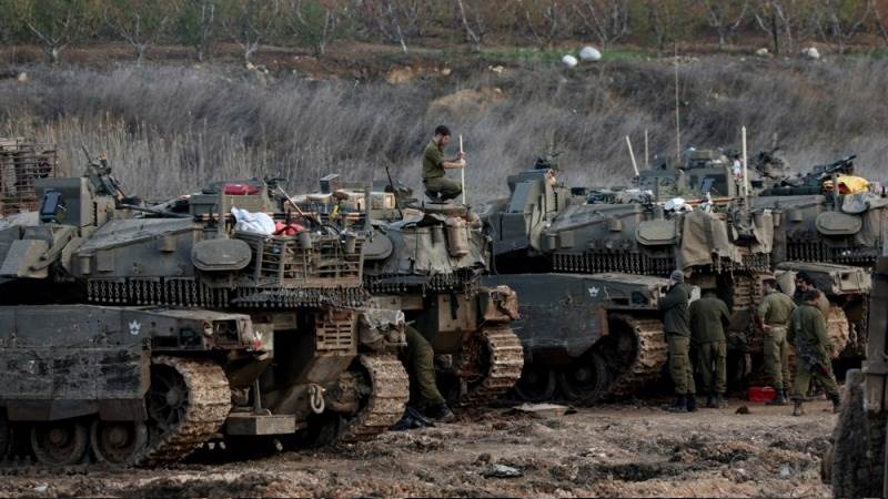 Israeli tanks allegedly cross into southern Lebanon