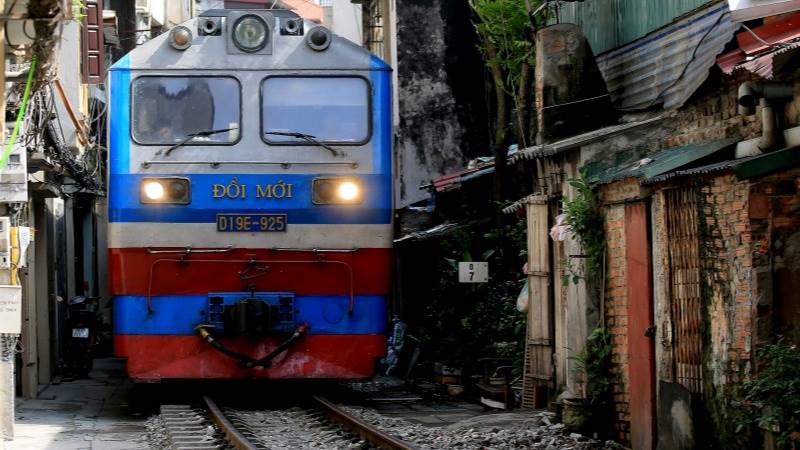 Vietnam approves $67B high-speed railway project