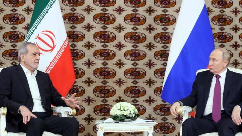 Putin, Pezeshkian discuss situation in Syria