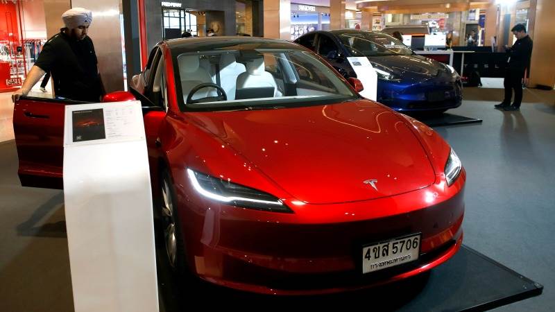 Tesla China sales drop 4.3% in November