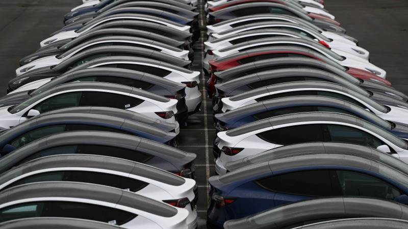 UK car registrations drop 1.9% to 153,610 in November