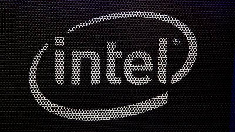 Intel adds two chip experts to board of directors